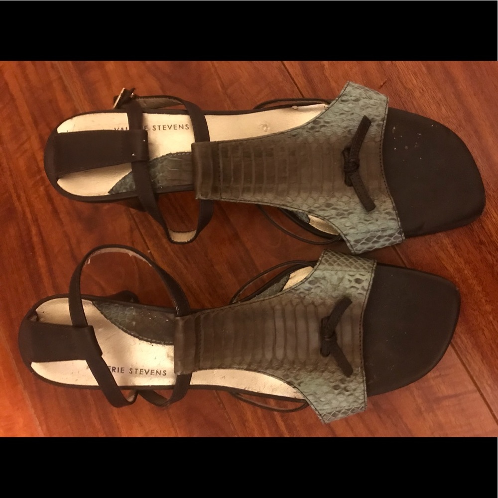 Valerie Stevens snake skinned open toe sandel.
